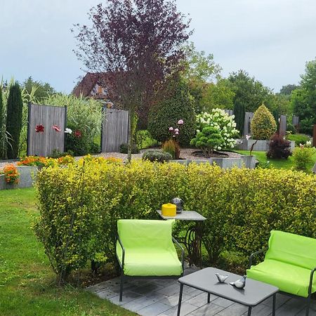 Le Jardin Des Pies Bed & Breakfast Manspach Bagian luar foto